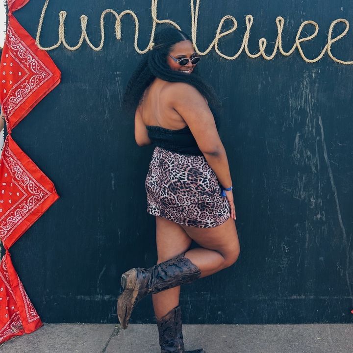 Profile Picture of Peyton (@peytonhalli) on Tiktok