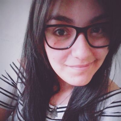 Profile Picture of Lulú  🐱 ❤ 👈 (@LuzPedraza19) on Twitter