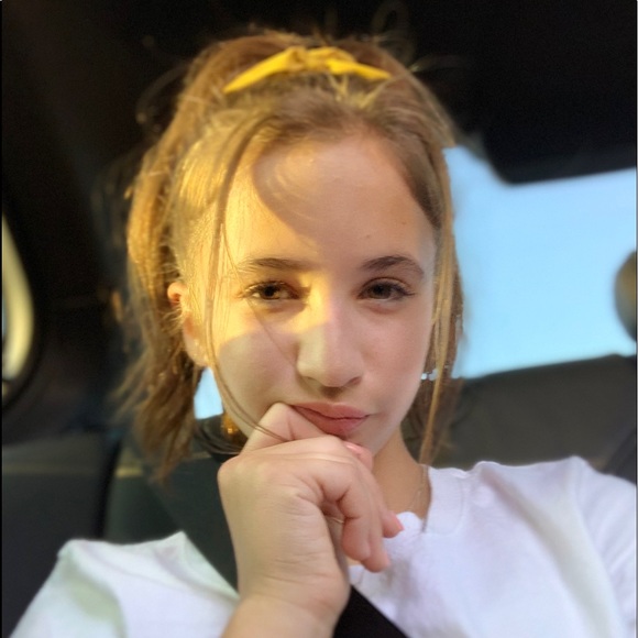 Profile Picture of Isabella Pakula (@isa_bella835) on Poshmark