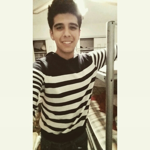 Profile Picture of Jonathon Figueroa (@jonny_figs) on Poshmark