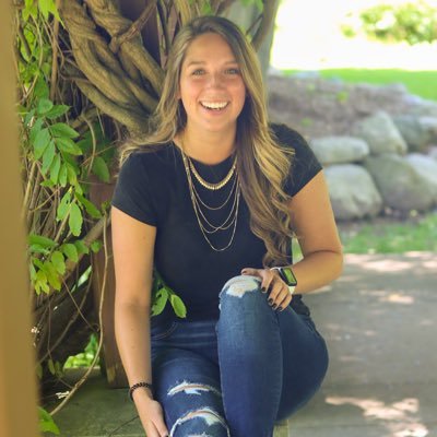 Profile Picture of Bella Deheus (@BellaDeheus) on Twitter