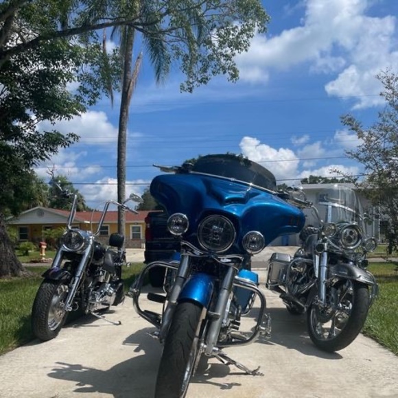 Profile Picture of Floyd Royal (@r6logistics) on Poshmark