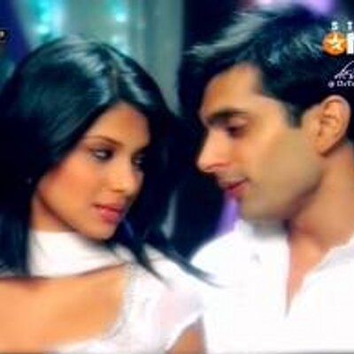 Profile Picture of Moumita Chatterjee (@moumitachatter7) on Twitter