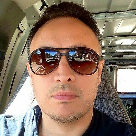 Profile Picture of Royce D. (@buyintegrity) on Poshmark