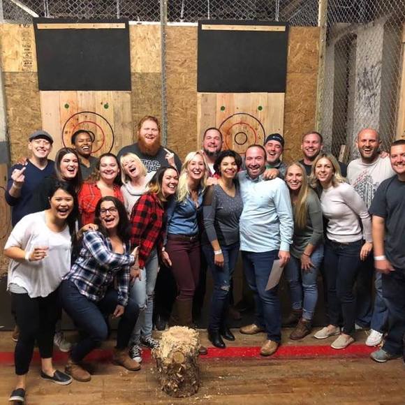 Profile Picture of Melissa Kragle (@melissak1028) on Poshmark