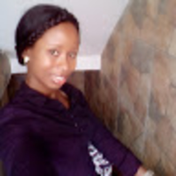Profile Picture of Generosa Ibe (@genyannng) on Poshmark