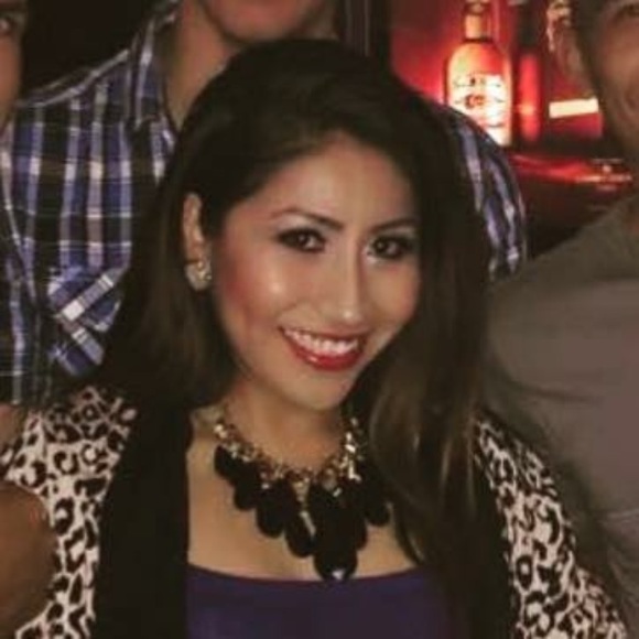 Miriam Latorre - Poshmark Profile Picture of Miriam Latorre (@mili1315) on Poshmark