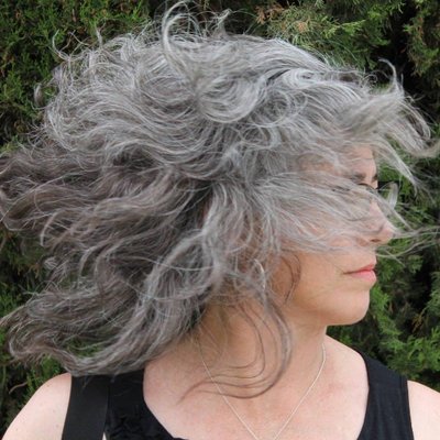 Profile Picture of Kerrin McCadden (@Kerrin_McCadden) on Twitter