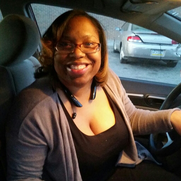 Profile Picture of Sherece Sydnor (@phlchick2003) on Poshmark