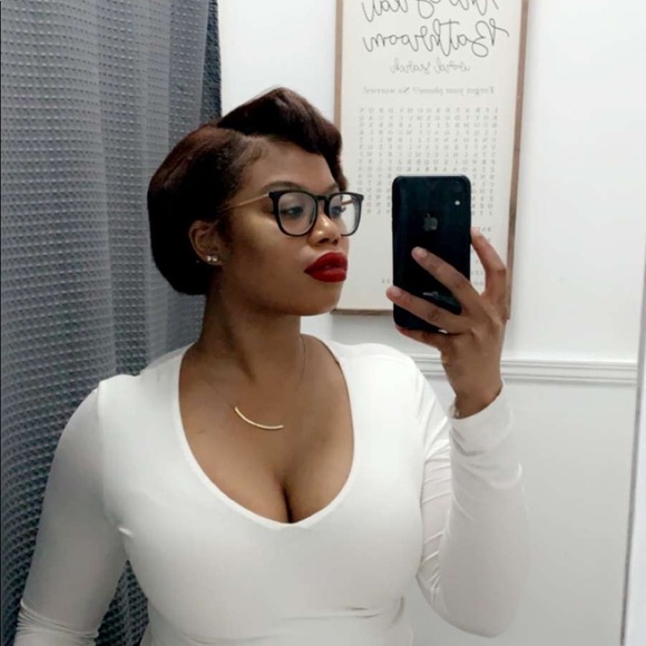 Profile Picture of Malenda Redden (@serenetaurus428) on Poshmark