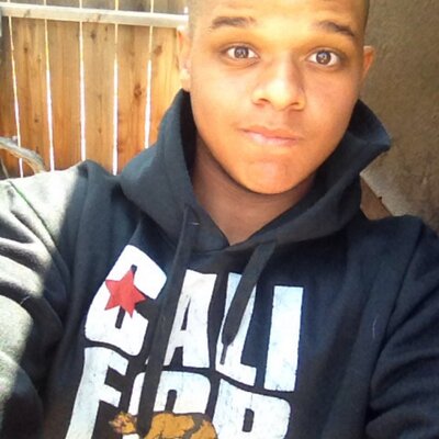 Profile Picture of Bobby Irving Kelly (@ReggieRedfoot) on Twitter