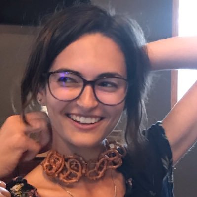 Profile Picture of Trainwreck Coffee Cake (@lexi_smalz) on Twitter