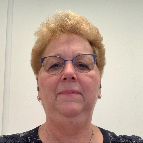 Profile Picture of Nancy Hoyt (@ngaudreau) on Poshmark