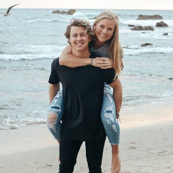 Profile Picture of Nicholas Goldsberry (@ngoldsberry) on Poshmark