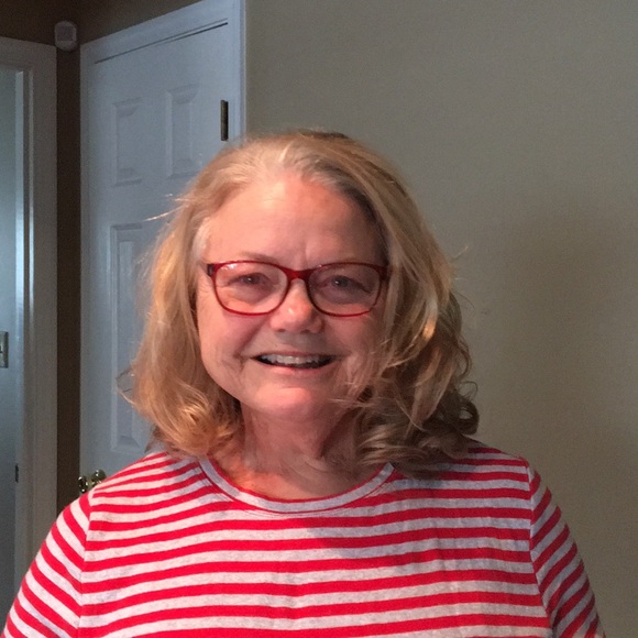 Profile Picture of Beverly Coker (@bkcoker) on Poshmark