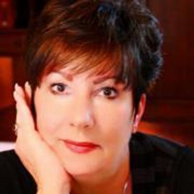 Profile Picture of Candace Moody (@candacemoody) on Twitter