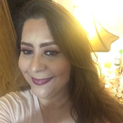 Profile Picture of Aida B Hidalgo (@AidaBHidalgo1) on Twitter