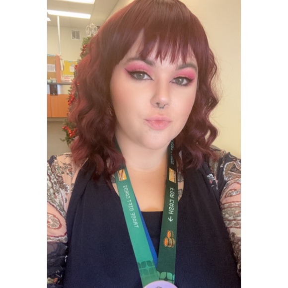 Profile Picture of Alicia Windon (@brattydemonbabe) on Poshmark