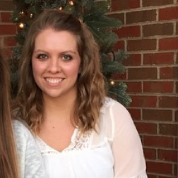 Profile Picture of Brittany Yerkes (@byerkes) on Poshmark