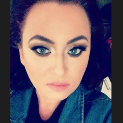Profile Picture of Michelle (@michelle_dunphy) on Twitter