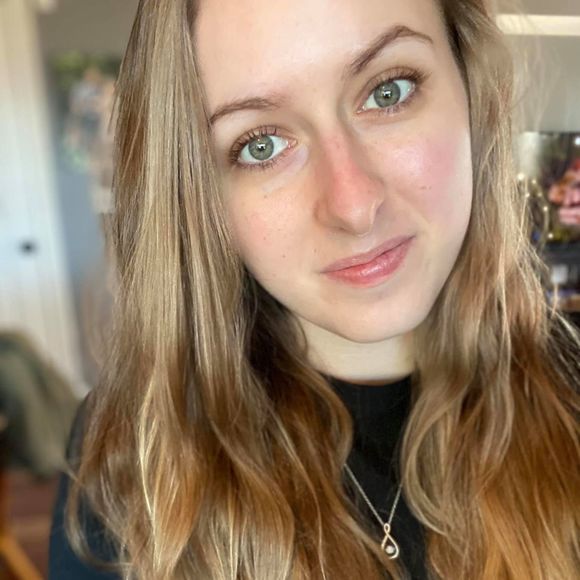 Profile Picture of Katie Matusevich (@kmatusevich) on Poshmark