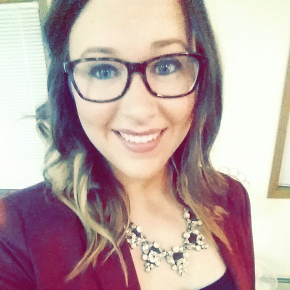 Profile Picture of Kate Mccoy (@katemccoy1226) on Poshmark