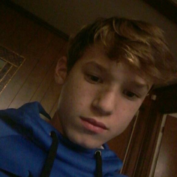 Jackson Murach - Poshmark Profile Picture of Jackson Murach (@jackson_murach) on Poshmark