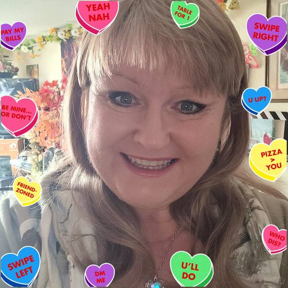 Profile Picture of Darlene Cozart (@darlenecozart) on Poshmark
