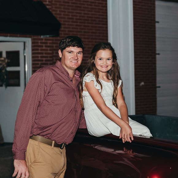 Profile Picture of James Grace (@jamesgrace83) on Poshmark