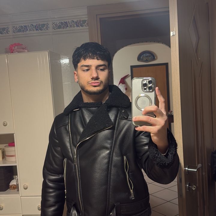 Profile Picture of samueledesantis (@_samueledesantis_) on Tiktok