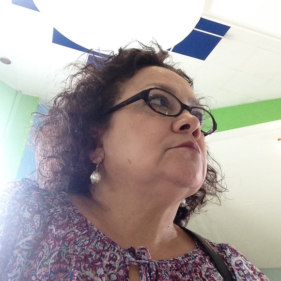 Profile Picture of Frances Carpio (@fransat) on Poshmark