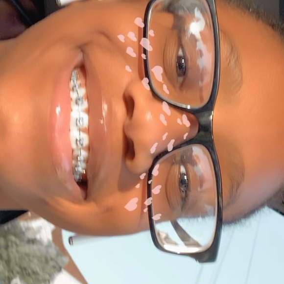 Ashley Simmonds - Poshmark Profile Picture of Ashley Simmonds (@ashtrash05) on Poshmark