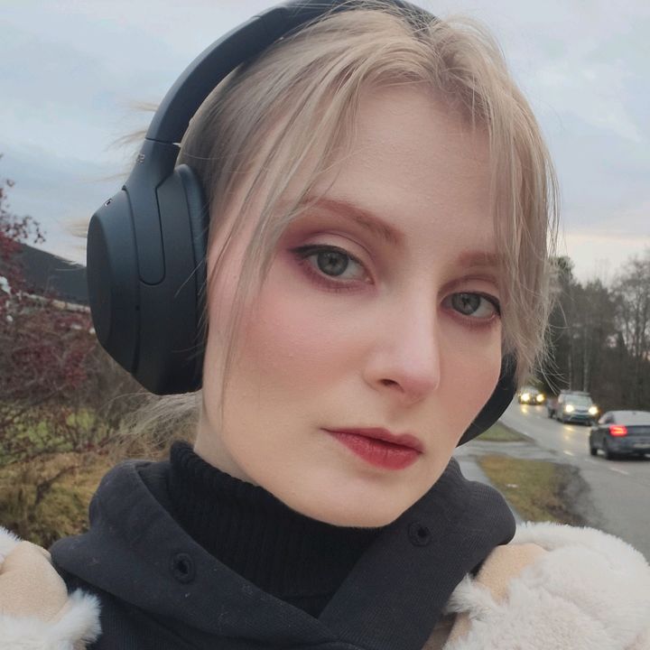 Profile Picture of Caroline Forest (@caroforest) on Tiktok