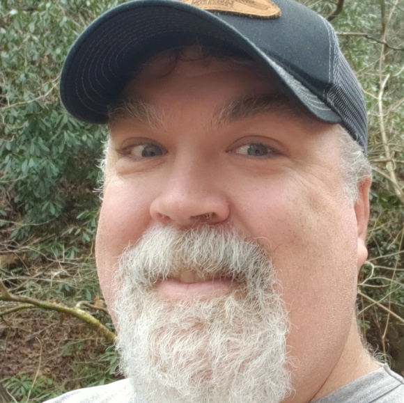 Profile Picture of Alex Brennan (@abmagic) on Poshmark