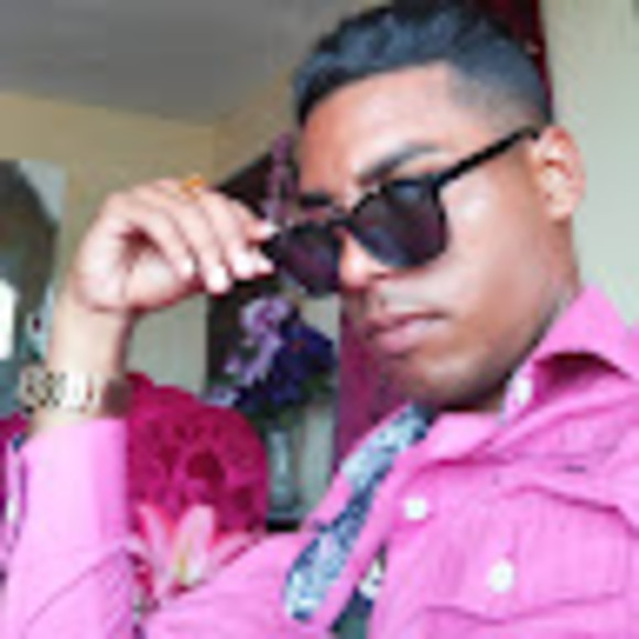Profile Picture of Asdiel Lastre (@asdiellastre) on Poshmark