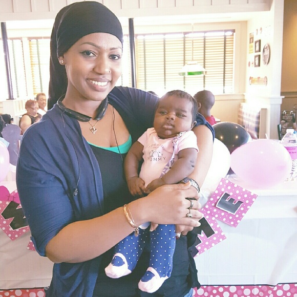 Profile Picture of Yusra Mohamed (@mazi2016) on Poshmark