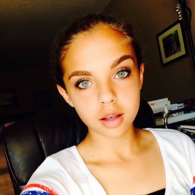 Profile Picture of Jazlyn Locklear (@JazlynSelenaL) on Twitter