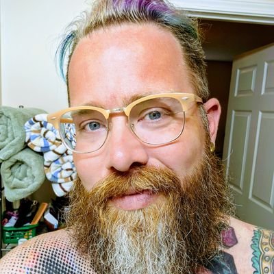 Profile Picture of Chris Hadden  🦄 🎈 🖤  🏳️‍🌈 (@chrishadden0) on Twitter