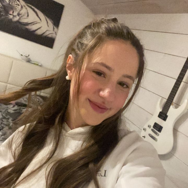 Profile Picture of LeaWinke (@lea387944) on Tiktok