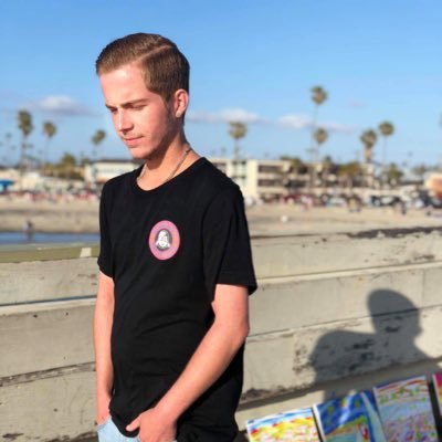 Profile Picture of LoneWolf (@GrooverTyler) on Twitter