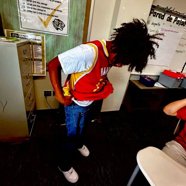 Profile Picture of Dion Simon (@defnot.dion) on Tiktok