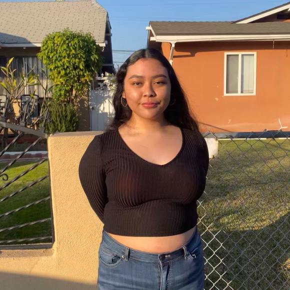 Profile Picture of Jannel Valdez (@jannel08) on Poshmark