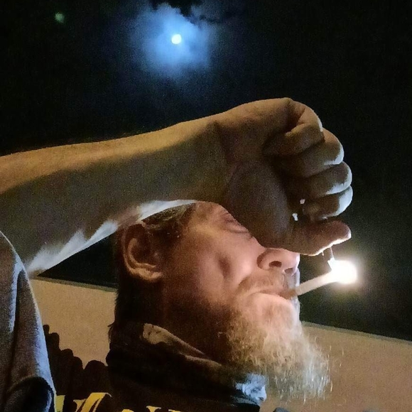 Profile Picture of Jonathan Grove (@grassyx) on Poshmark