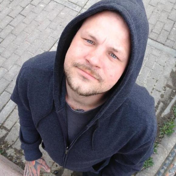 Profile Picture of Jamie Tackley (@jamietac) on Poshmark