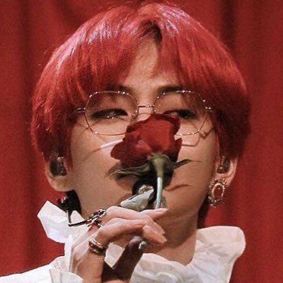 Profile Picture of  ♥️ 🃏プルコフスキー Нищий принц из сёдзе манги 🃏 ♥️ (@bloodyvoids) on Twitter