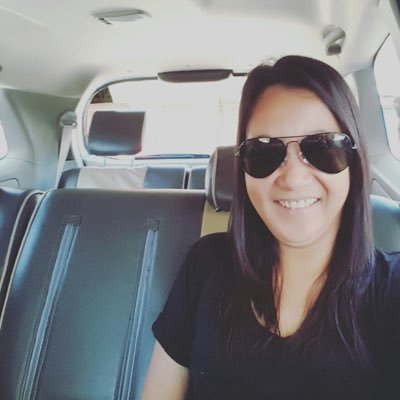 Profile Picture of Elaine Ross Baylon (@TraveLein) on Twitter