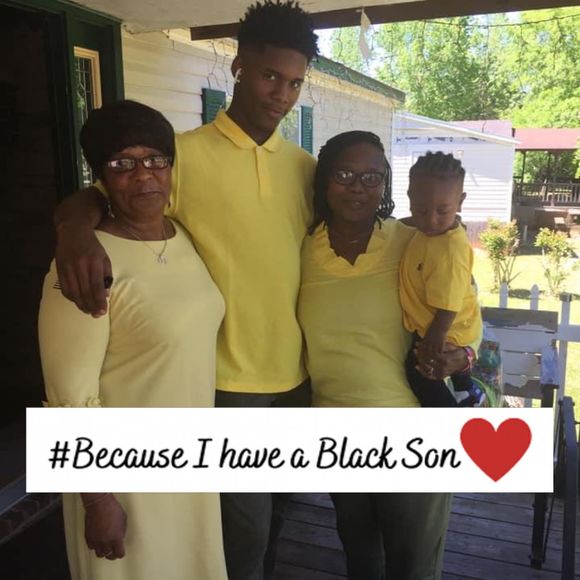 Profile Picture of Riana n jaylon Dansby (@pookue) on Poshmark