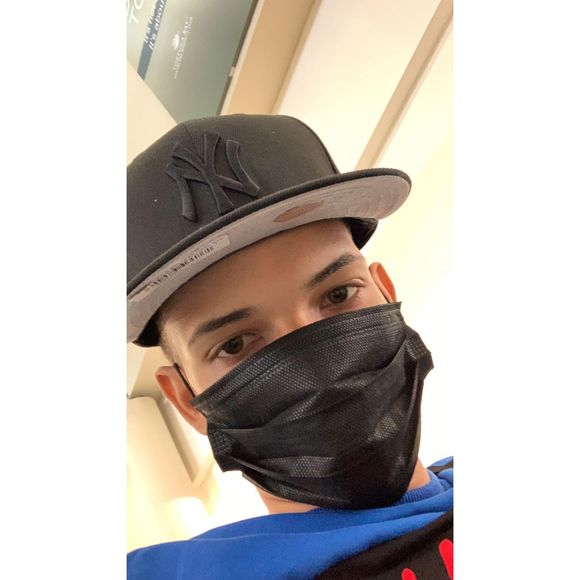 Profile Picture of Andre Lessard (@andrelp2021) on Poshmark
