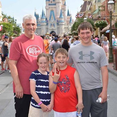 Profile Picture of Crandall Ray Hurt (@UNIT1166) on Twitter