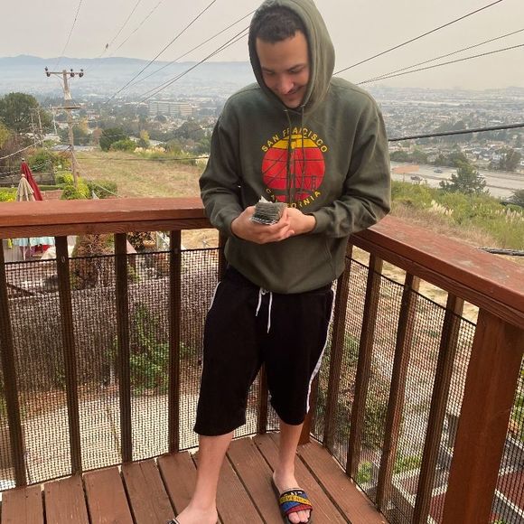 Profile Picture of Matt Cronin (@thehighlife_420) on Poshmark